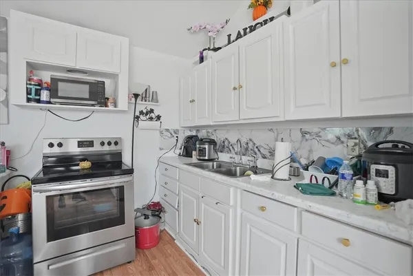 $129,000 | 300 Packing House Avenue, Taft, TX 78390