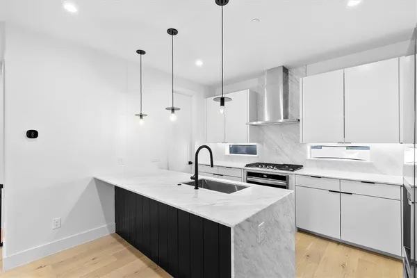 $3,350 | 1147 North Madison Avenue, Unit 104, Dallas, TX 75208