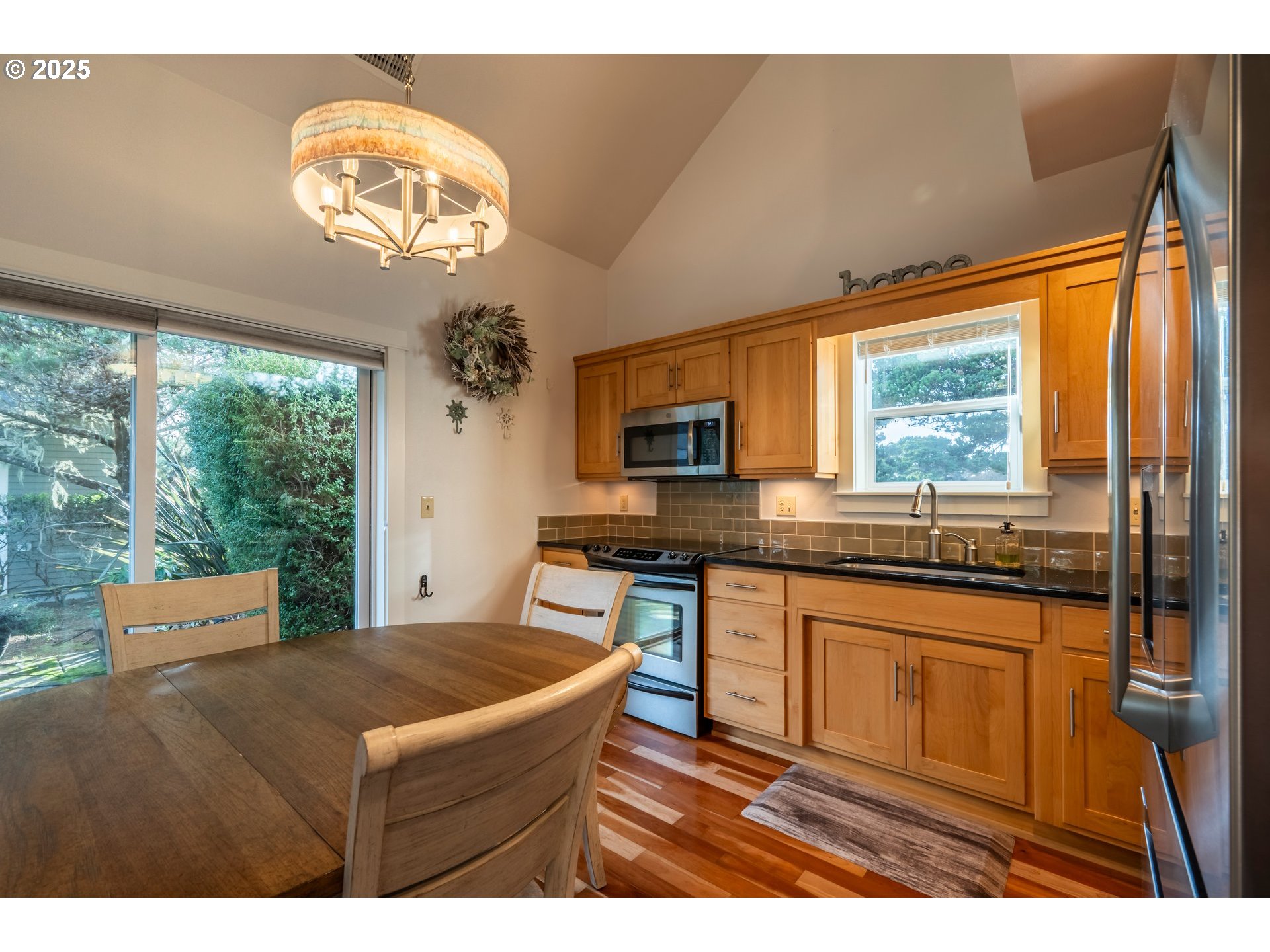 1499 Ginkgo Court Bandon, OR 97411 - Photo 11 of 39