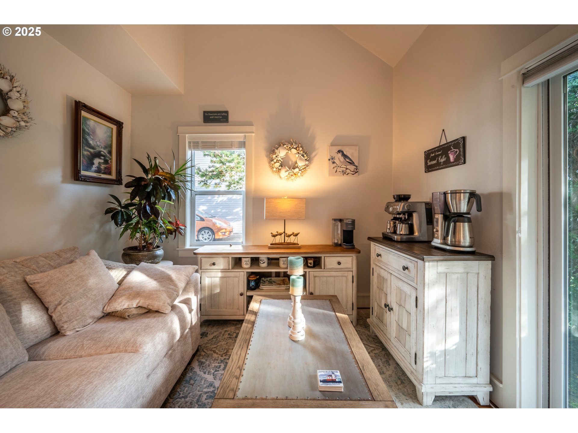 1499 Ginkgo Court Bandon, OR 97411 - Photo 18 of 39