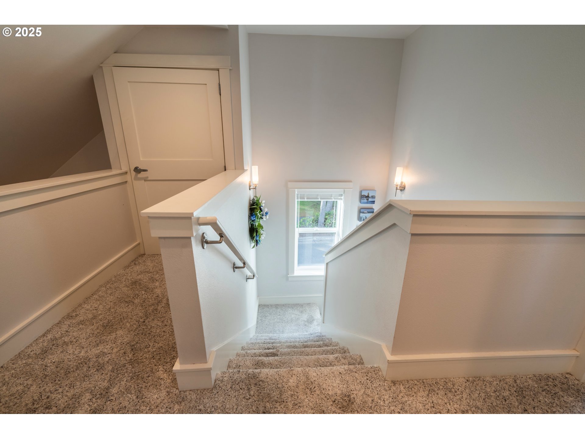 1499 Ginkgo Court Bandon, OR 97411 - Photo 23 of 39