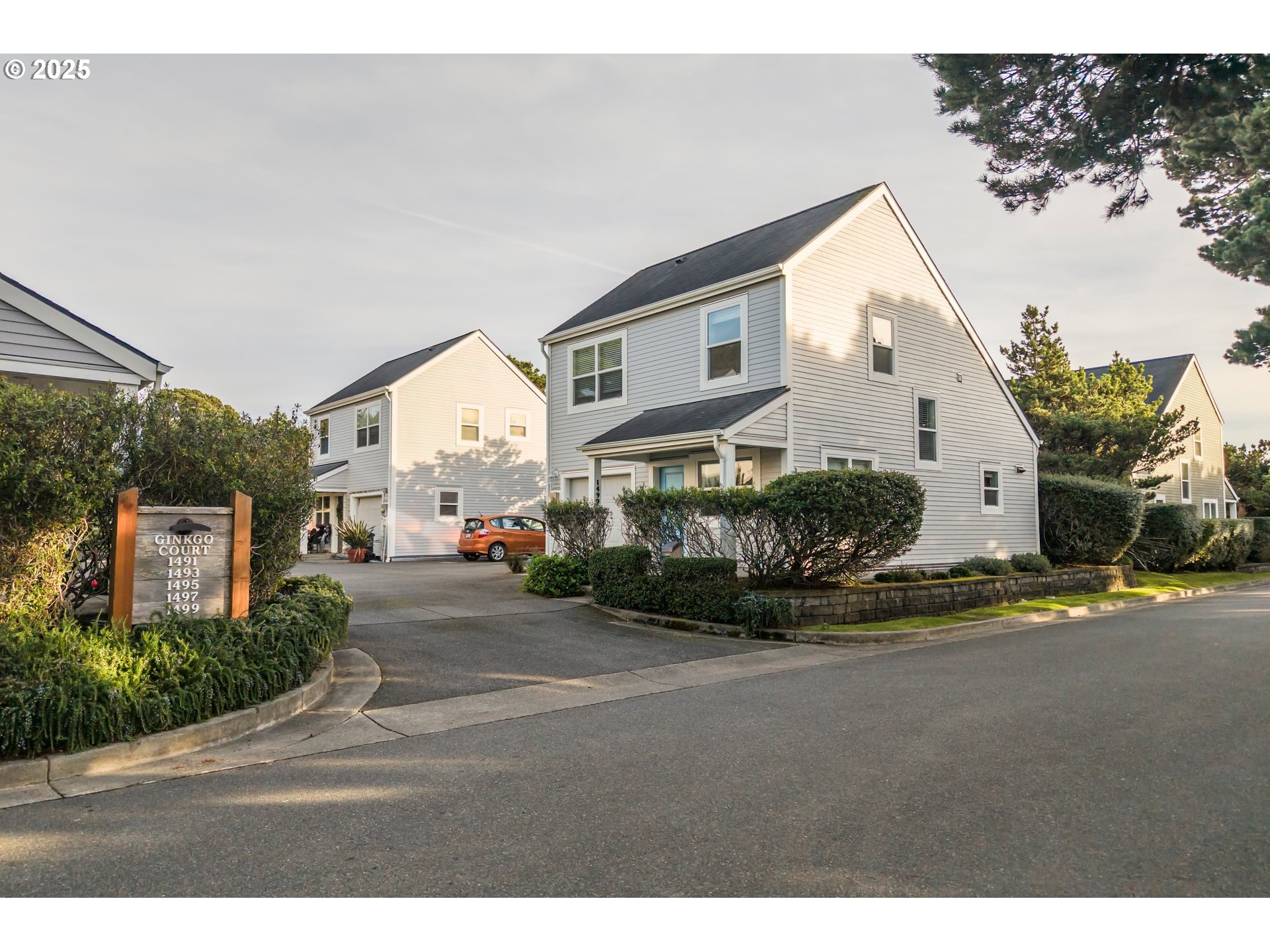 1499 Ginkgo Court Bandon, OR 97411 - Photo 3 of 39