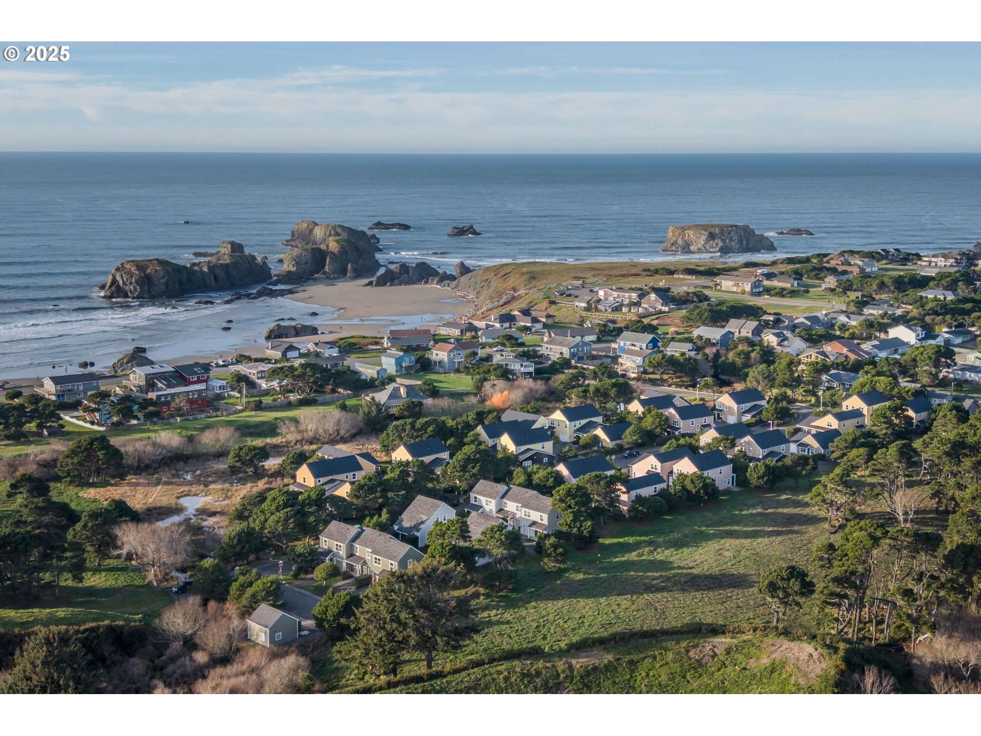1499 Ginkgo Court Bandon, OR 97411 - Photo 4 of 39