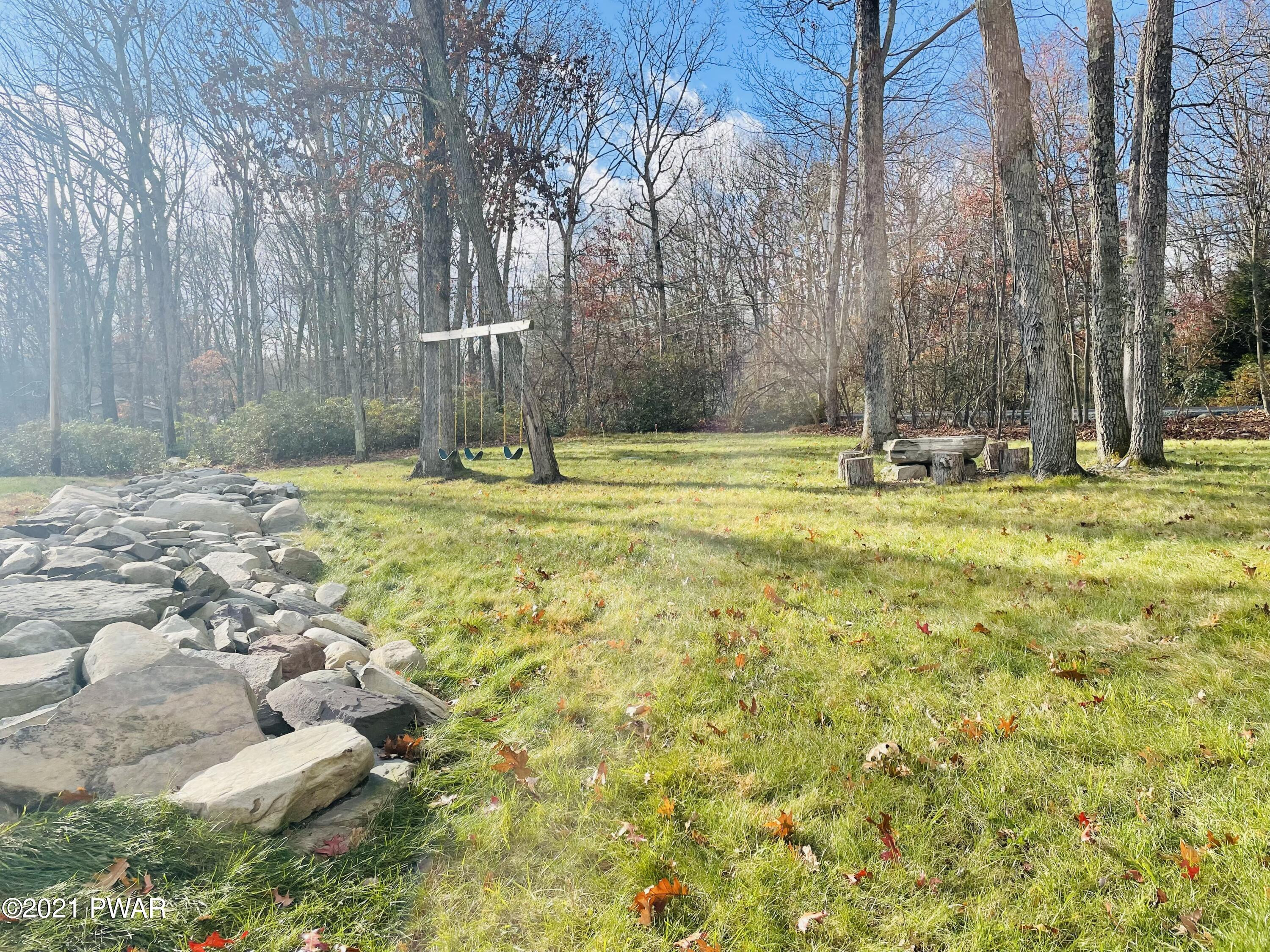 130 Hay Road Milford, PA 18337 - Photo 5 of 47 Front Yard