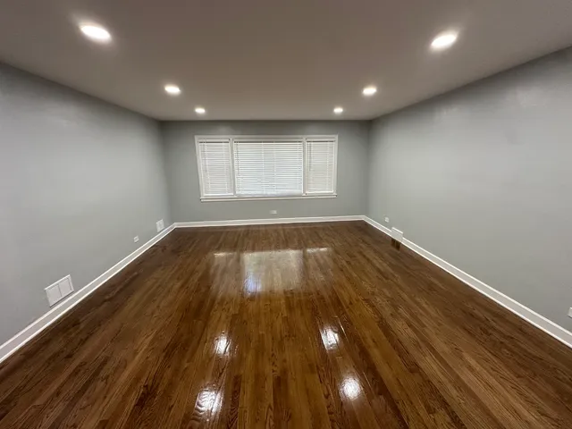 $2,200 | 8232 Keating Avenue, Unit 1, Skokie, IL 60076