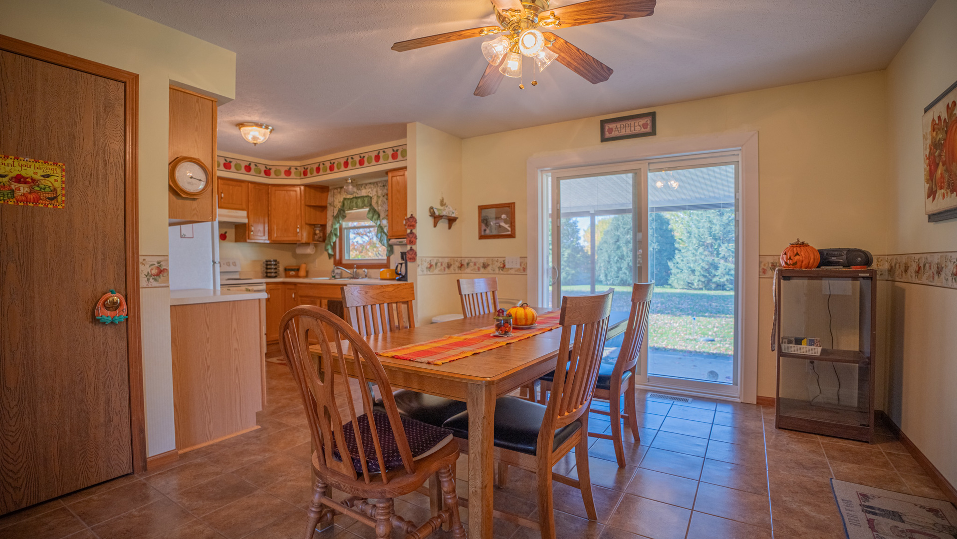 8752 Perryville Road Monroe Center, IL 61052 - Photo 25 of 41 a dining room with furniture and window