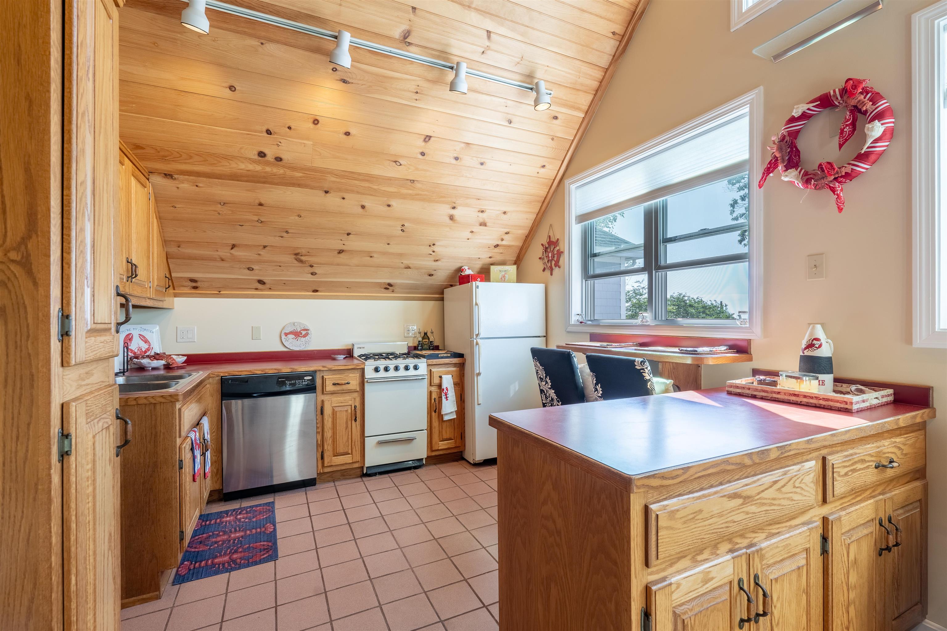 501 Winnacunnet Road, Unit B Hampton, NH 03842 - Photo 9 of 24