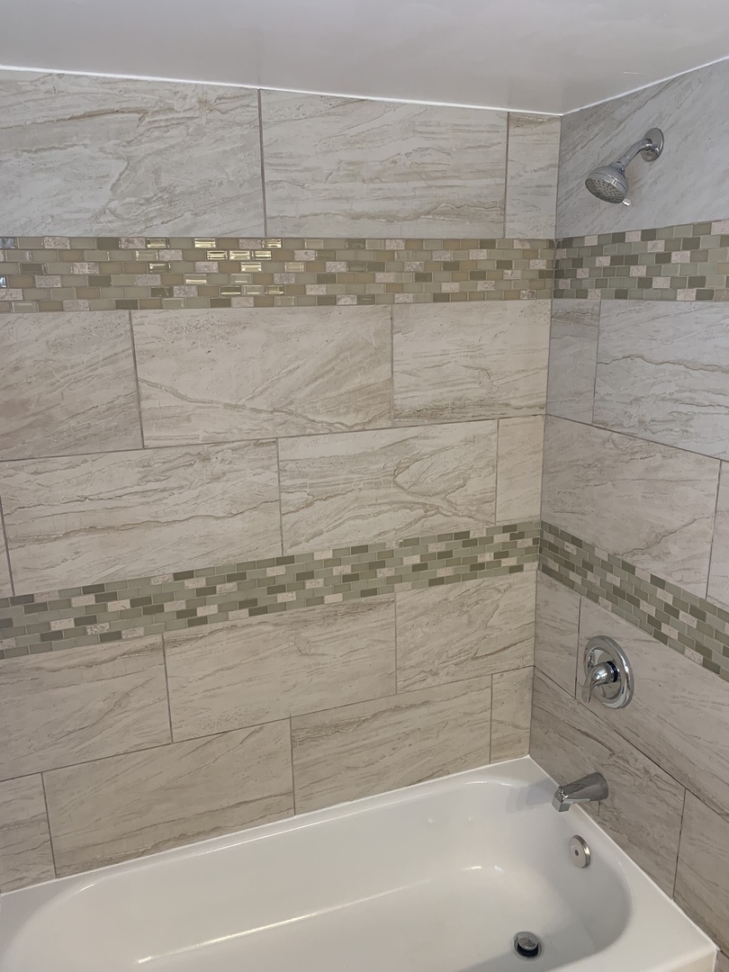 6348 Washington Street, Unit 2C Chicago Ridge, IL 60415 - Photo 12 of 24