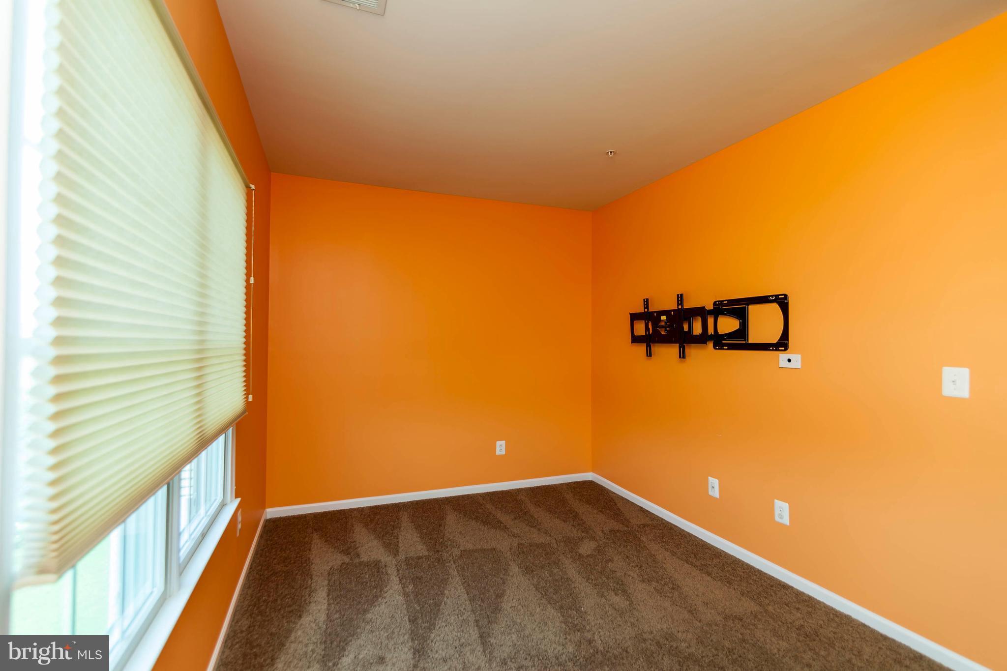 4021 Bridle Ridge Road Upper Marlboro, MD 20772 - Photo 17 of 30 Sitting Room
