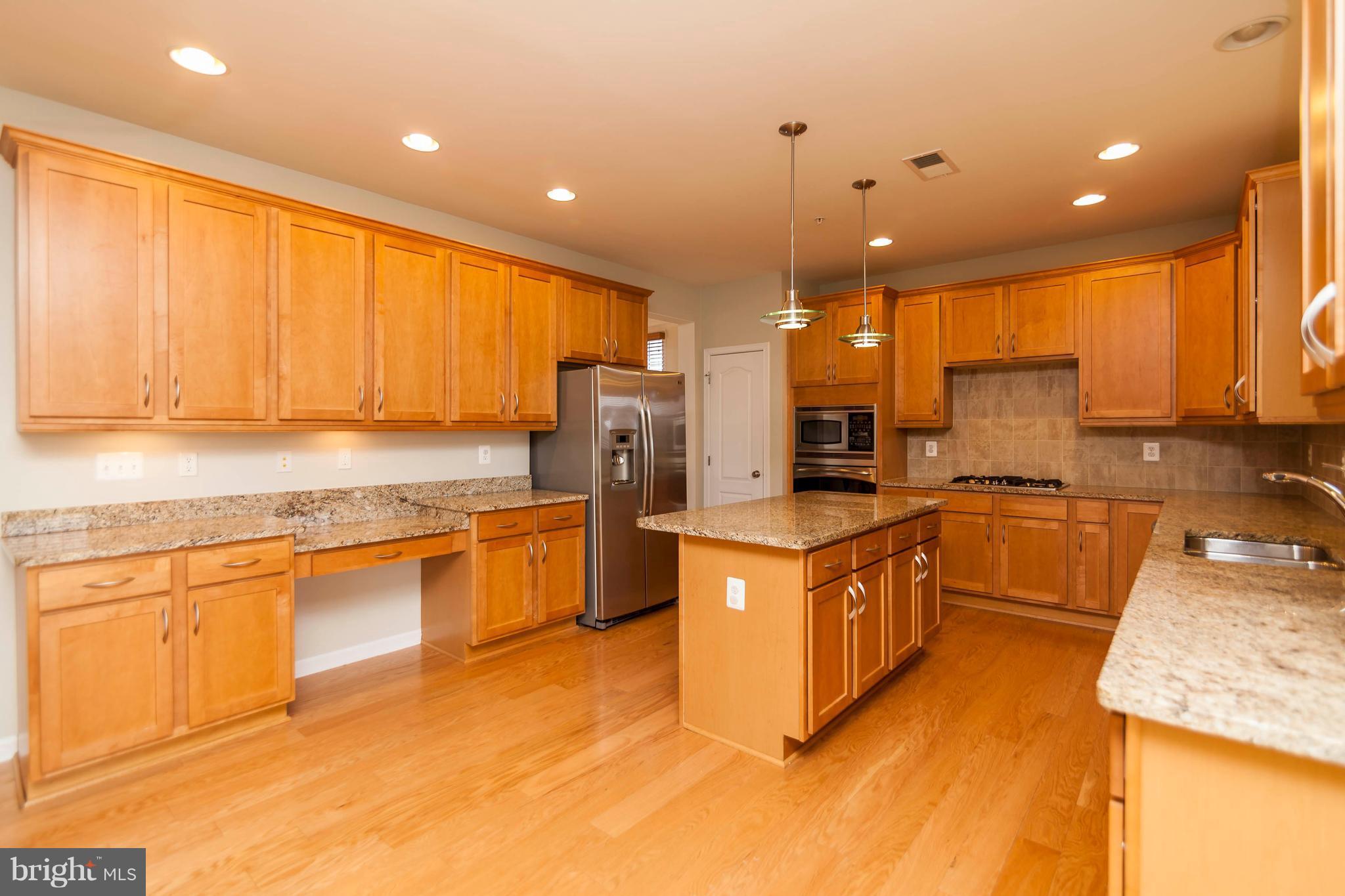 4021 Bridle Ridge Road Upper Marlboro, MD 20772 - Photo 8 of 30 Grand Kitchen
