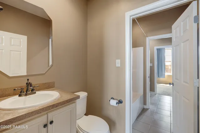 $129,999 | 1402 Jefferson Street, Unit 203, Lafayette, LA 70501