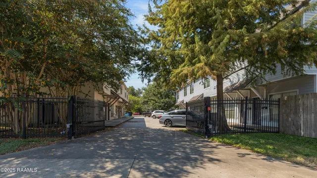 $129,999 | 1402 Jefferson Street, Unit 203, Lafayette, LA 70501