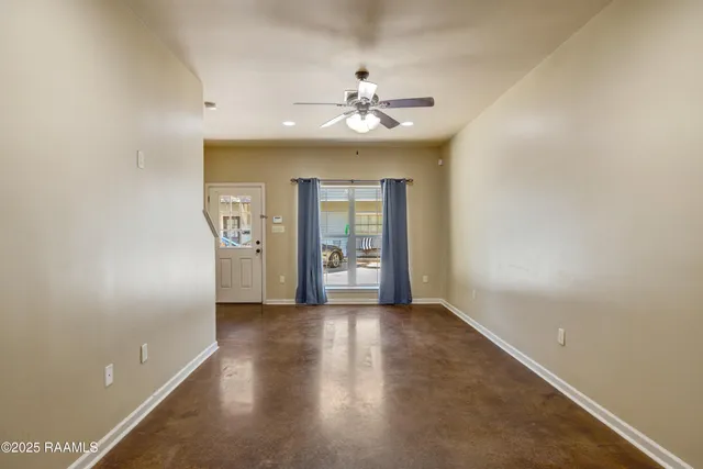 $129,999 | 1402 Jefferson Street, Unit 203, Lafayette, LA 70501