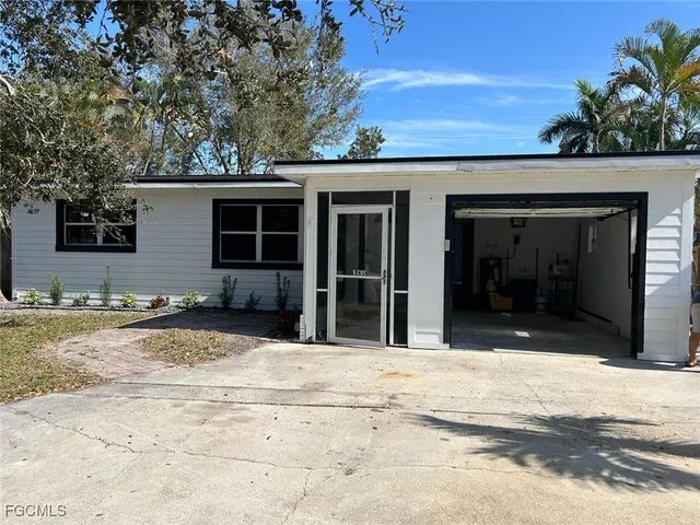 $2,000 | 3835 Arlington Street, Fort Myers, FL 33901
