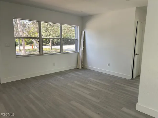 $2,000 | 3835 Arlington Street, Fort Myers, FL 33901