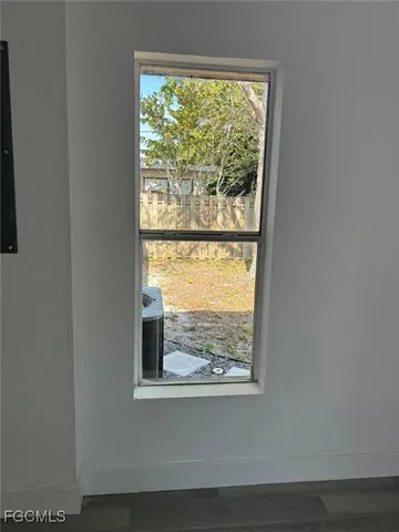 $2,000 | 3835 Arlington Street, Fort Myers, FL 33901