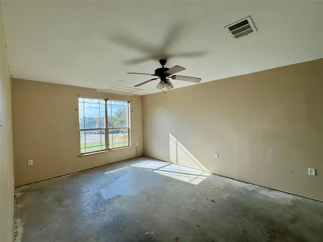 $252,000 | 1345 Oak Hill Road, Valley View, TX 76272