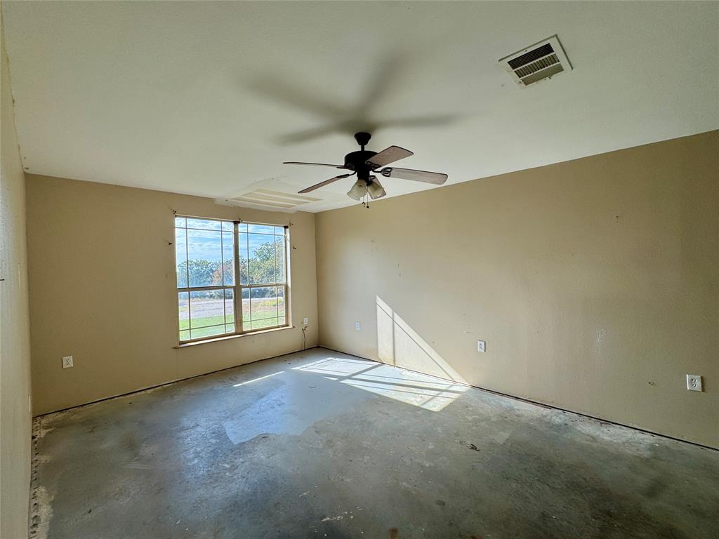 1345 Oak Hill Road Valley View, TX 76272 - Photo 8 of 16