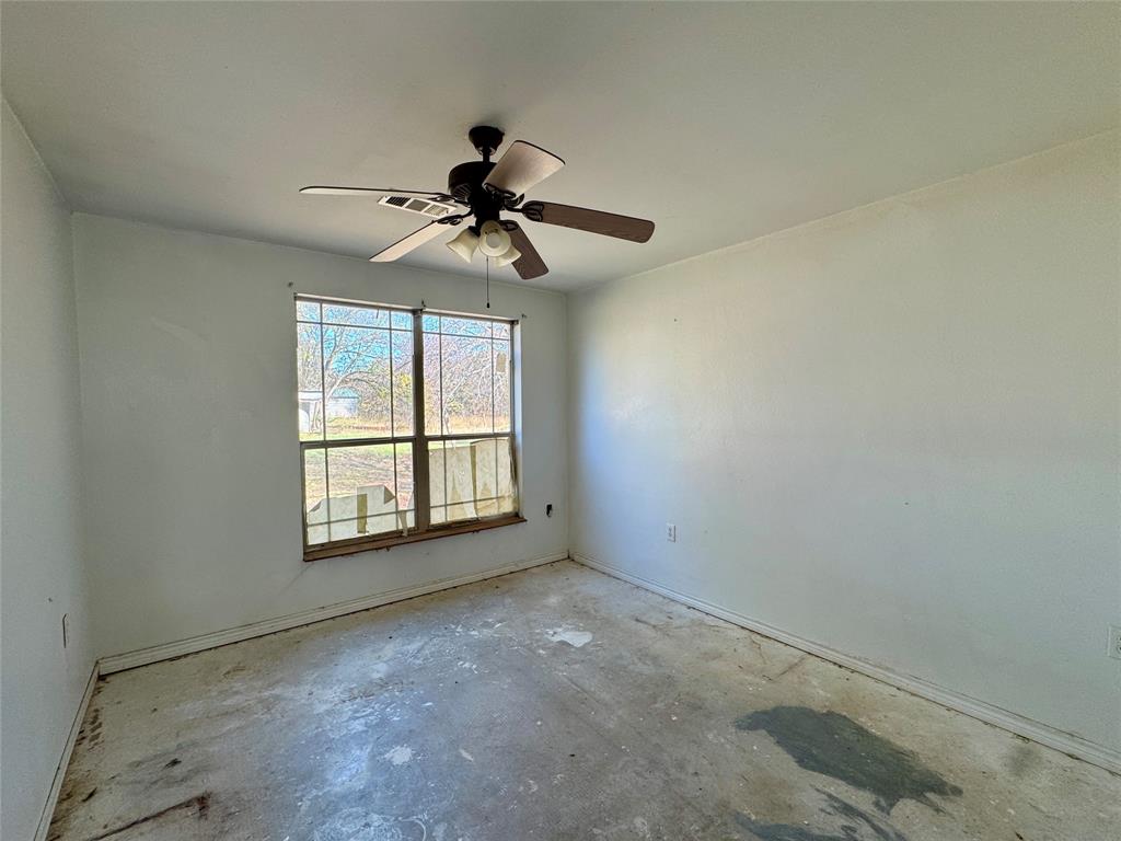 1345 Oak Hill Road Valley View, TX 76272 - Photo 10 of 16