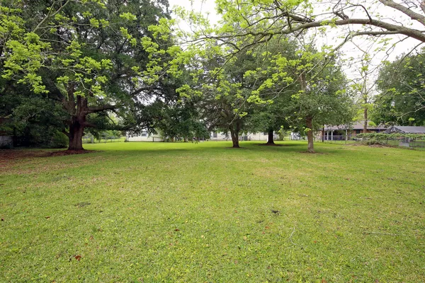 $399,900 | 3804 Shady Lane, Santa Fe, TX 77517