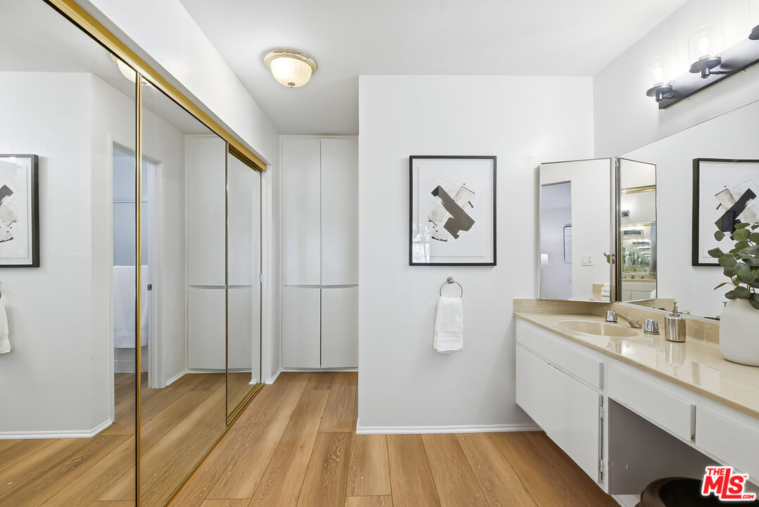 7742 Redlands Street, Unit D2040 Playa del Rey, CA 90293 - Photo 17 of 35