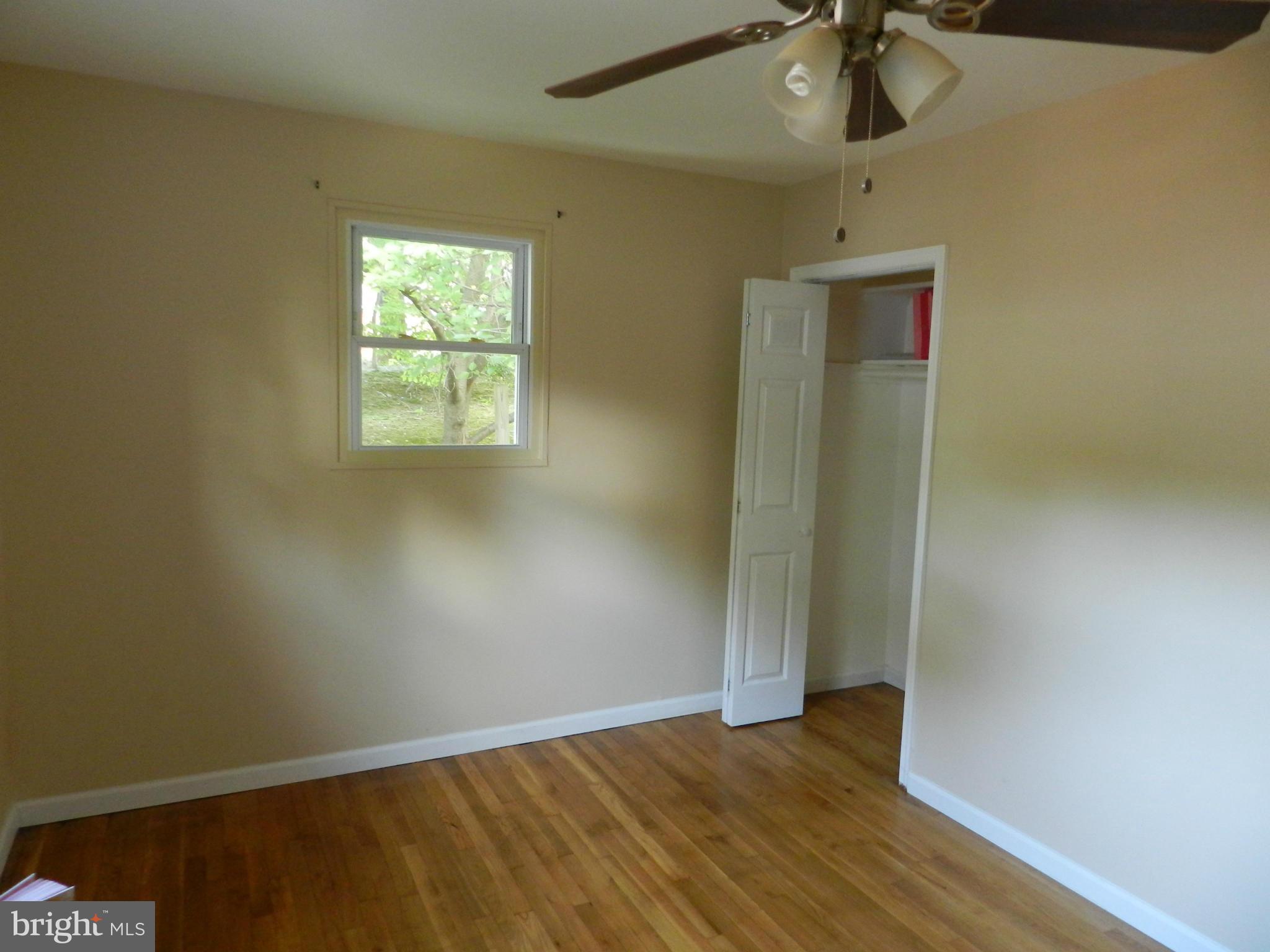 12225 Berry Street Silver Spring, MD 20902 - Photo 8 of 20 Interior (General)