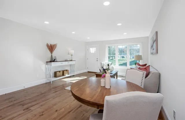 $1,200,000 | 8 Acadia Drive, Hudson, NH 03051