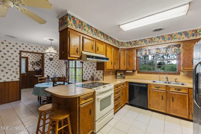 $424,000 | 307 Salem School Road, Collins, MS 39428