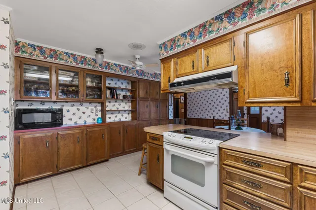 $424,000 | 307 Salem School Road, Collins, MS 39428