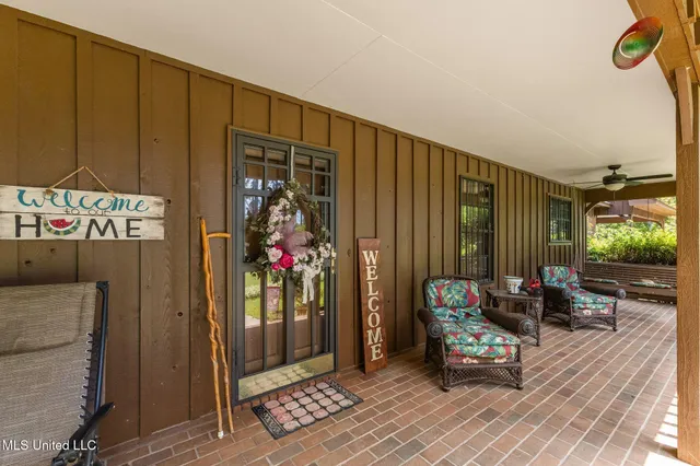 $424,000 | 307 Salem School Road, Collins, MS 39428