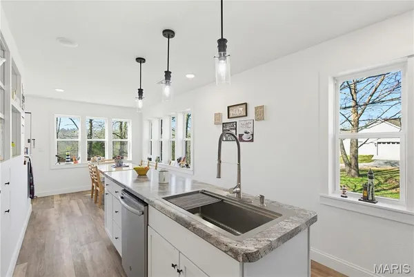 $275,000 | 840 County Road 421, Poplar Bluff, MO 63901