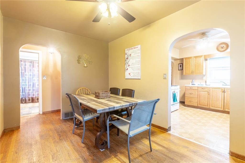 1468 Rte 481 Charleroi, PA 15022 - Photo 10 of 19 Dining room