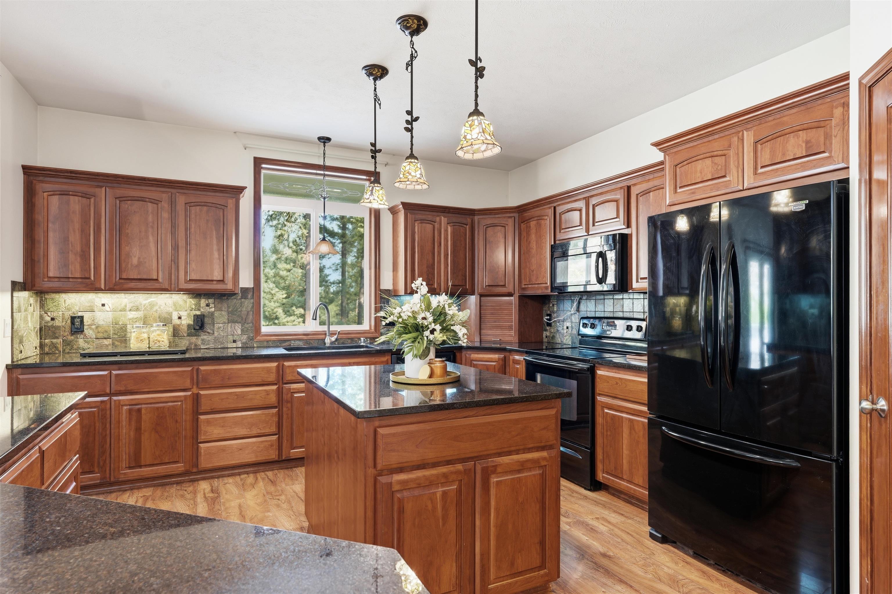 3525 West Brant Road Colbert, WA 99005 - Photo 10 of 49 Gallery Image 10