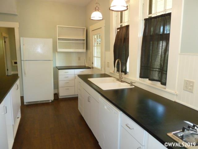 409 Southwest Vine Street Albany, OR 97321 - Photo 12 of 29 Gallery Image 12