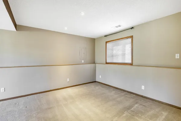 $375,000 | 2015 Heritage Drive, Shakopee, MN 55379