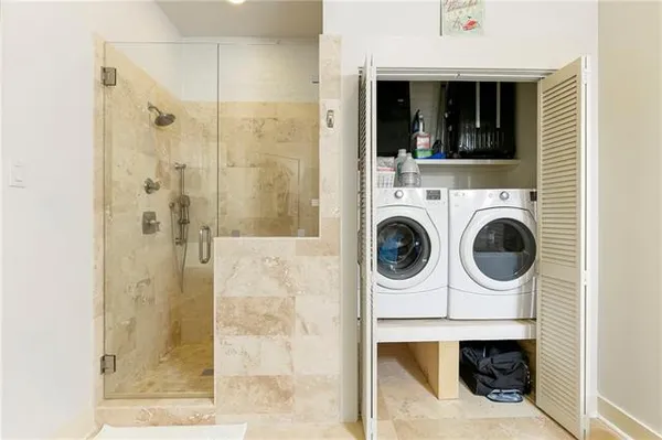 $2,600 | 633 Tchoupitoulas Street, Unit 6, New Orleans, LA 70130