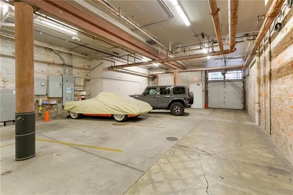 $2,600 | 633 Tchoupitoulas Street, Unit 6, New Orleans, LA 70130