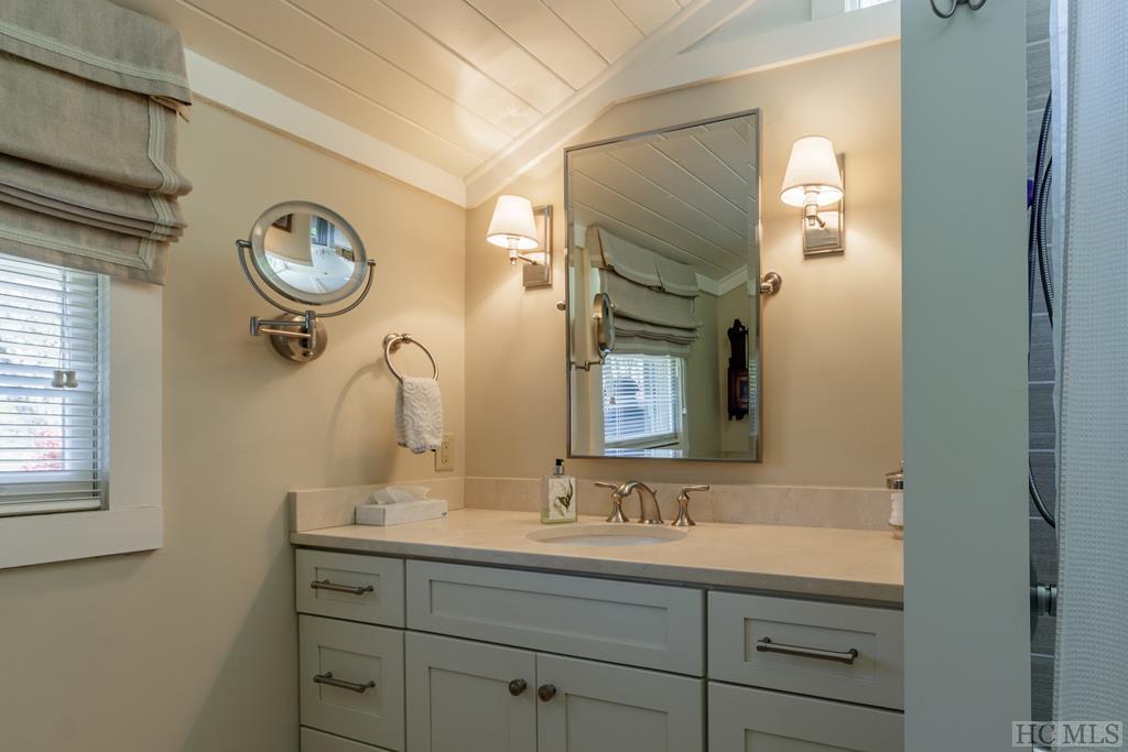 932 Hickory Hill Road Highlands, NC 28741 - Photo 13 of 40 Gallery Image 13