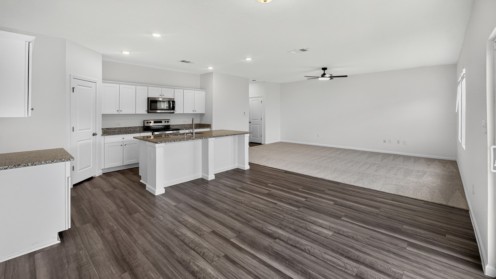 337 Line Of Fire Way Jarrell, TX 76537 - Photo 16 of 40 Gallery Image 16