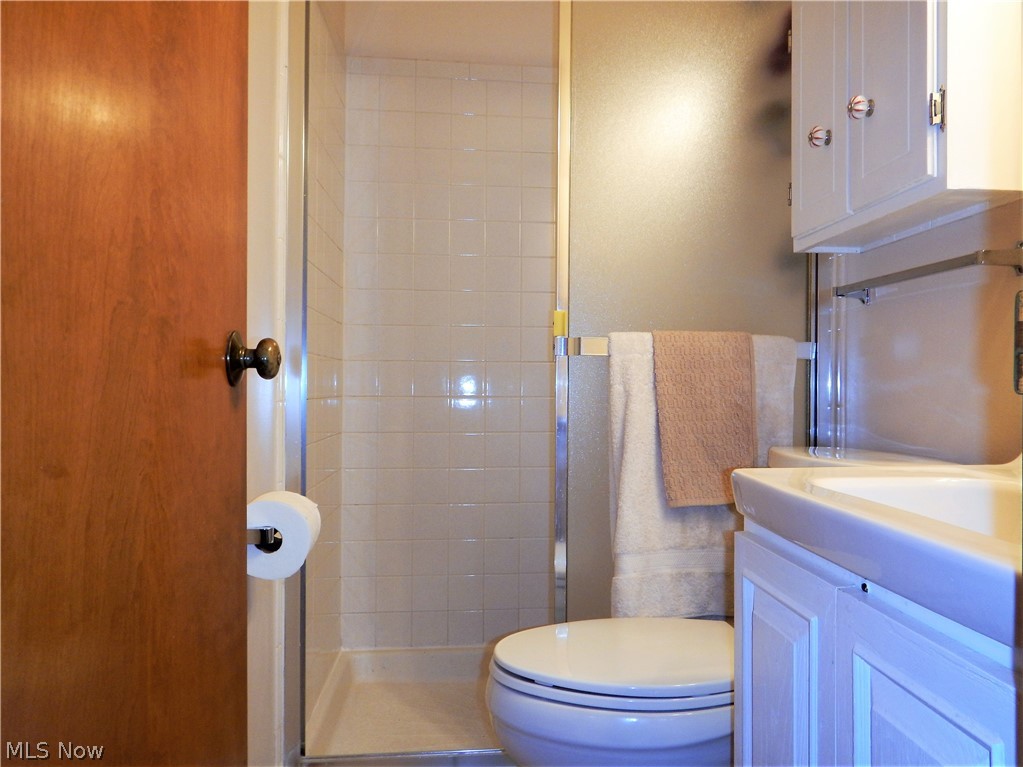 19269 Drake Road Strongsville, OH 44149 - Photo 18 of 33 Gallery Image 18