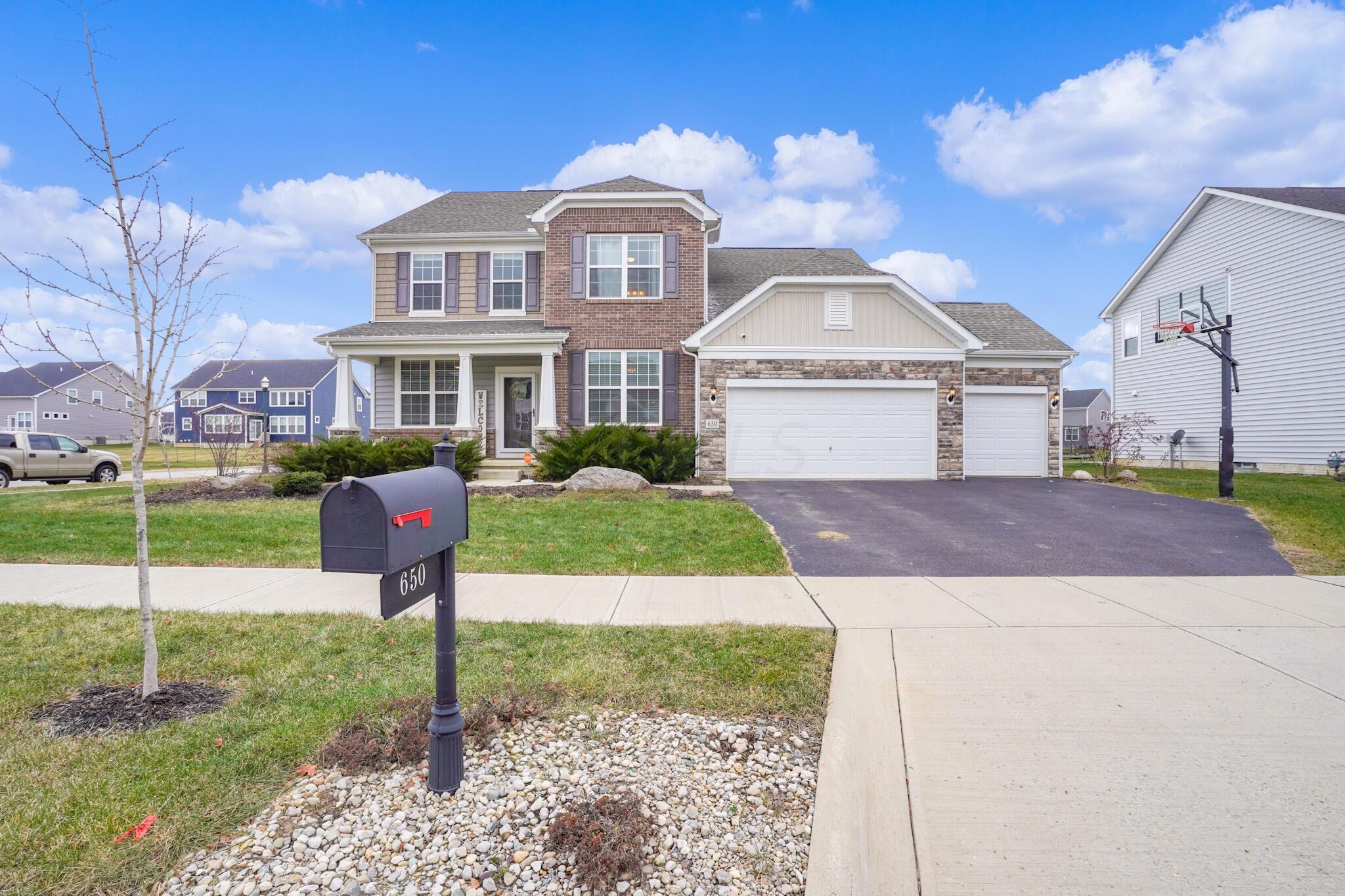 650 Eagle Walk Road Delaware, OH 43015 - Photo 2 of 76 DSC07926