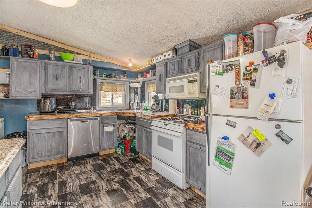 27400 Romine Road New Boston, MI 48164 - Photo 23 of 48 Gallery Image 23