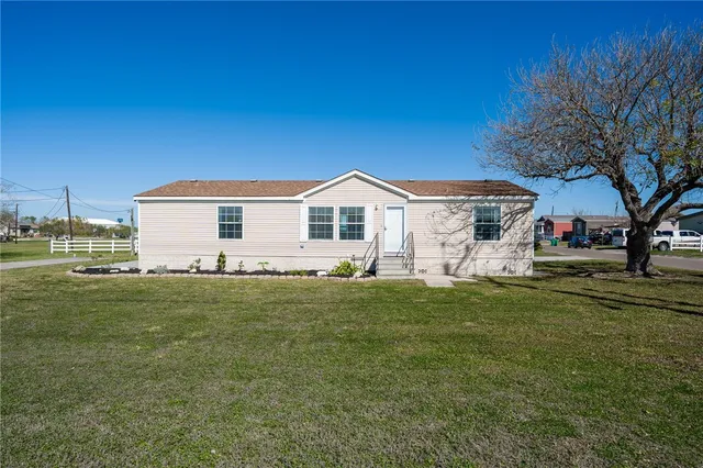 $229,500 | 2222 Demory Lane, Aransas Pass, TX 78336