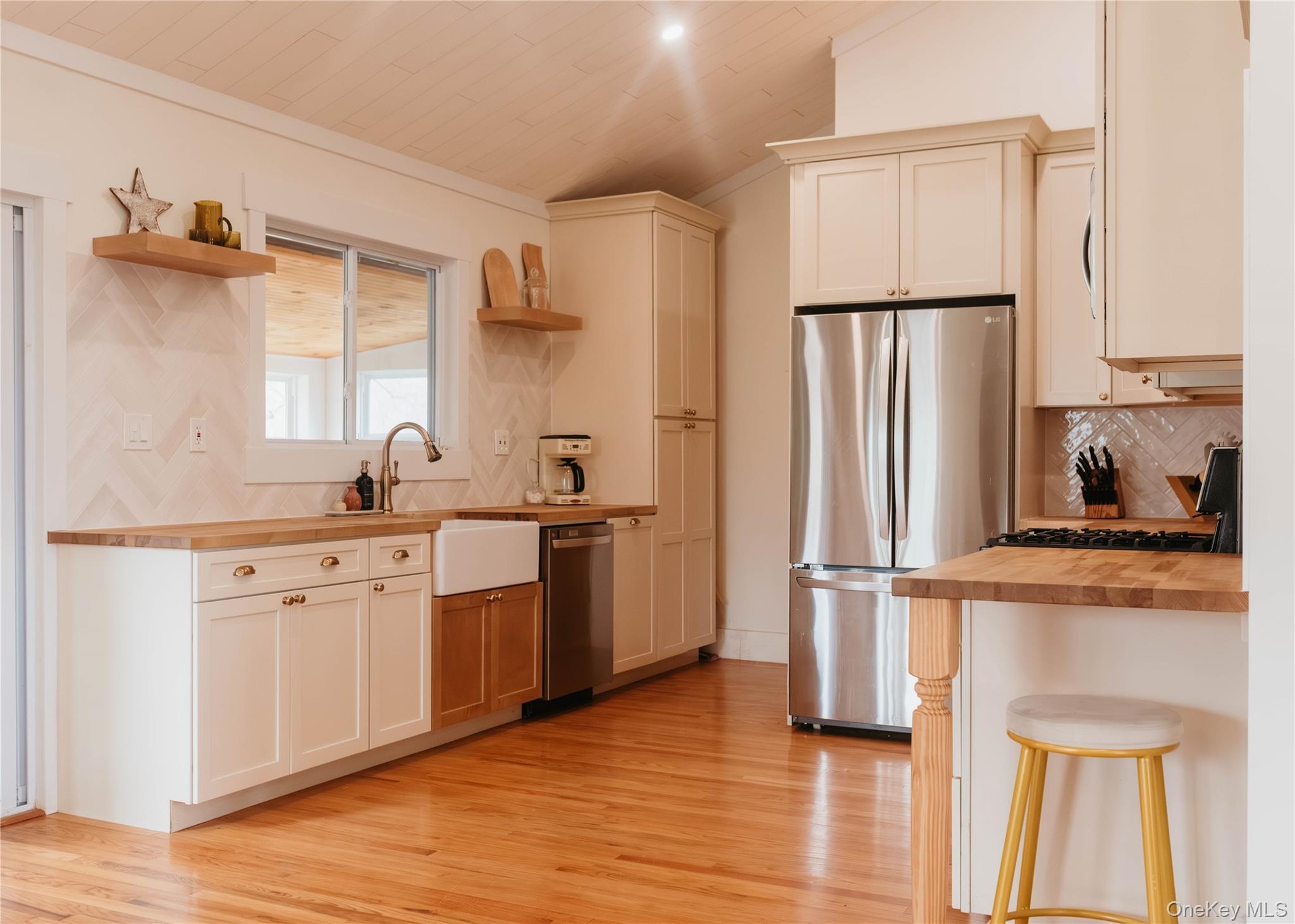 489 Forest Road Wallkill, NY 12589 - Photo 11 of 32