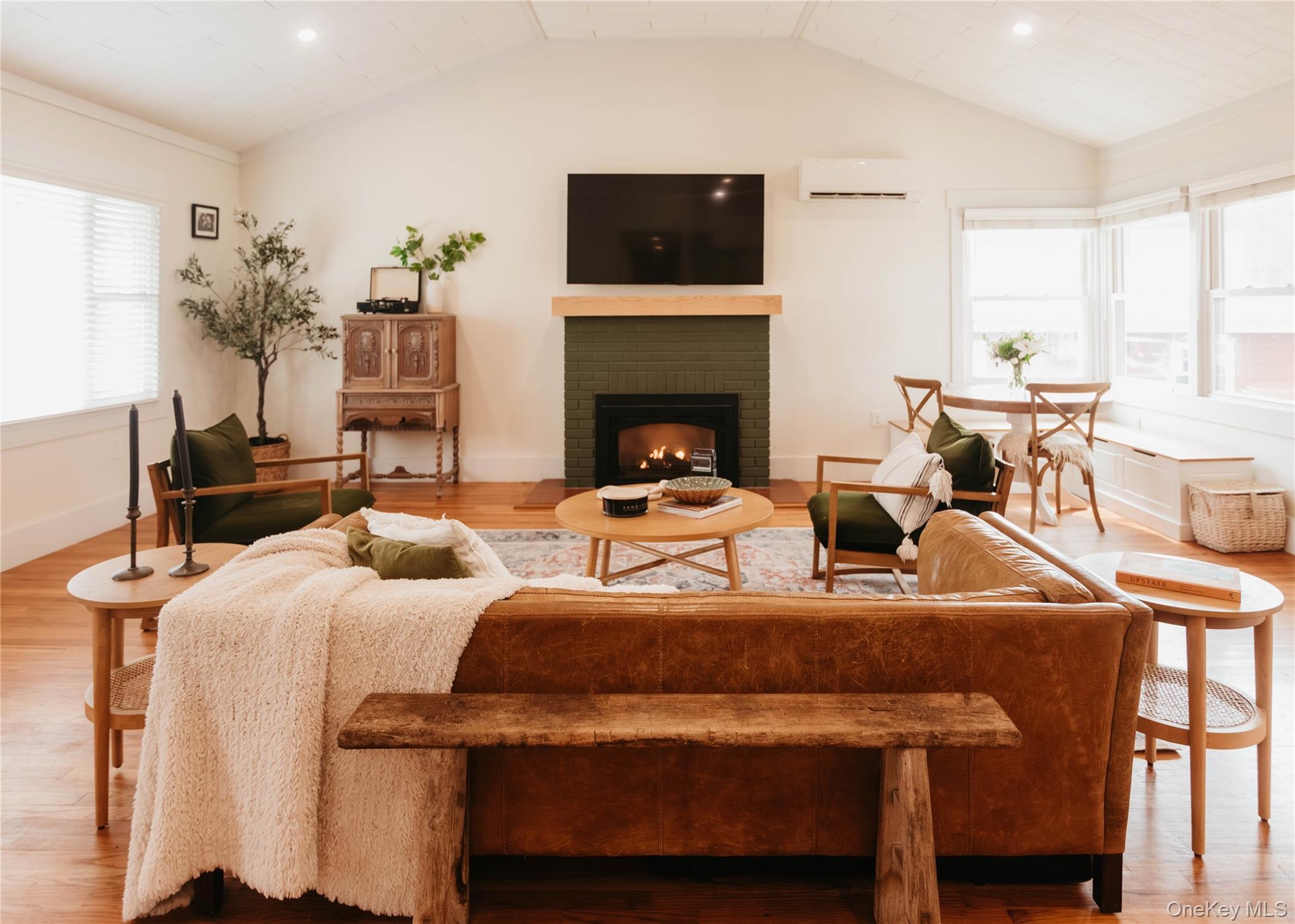 489 Forest Road Wallkill, NY 12589 - Photo 4 of 32