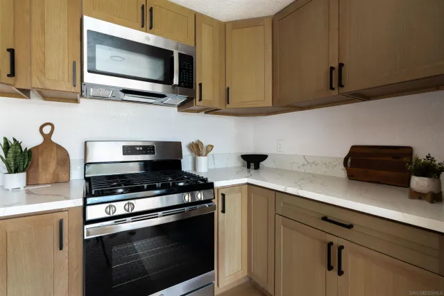 $575,000 | 3101 King Arthurs Court, Spring Valley, CA 91977