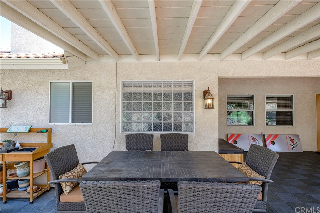 16196 Ridge View Drive Apple Valley, CA 92307 - Photo 48 of 68 a living room with furniture