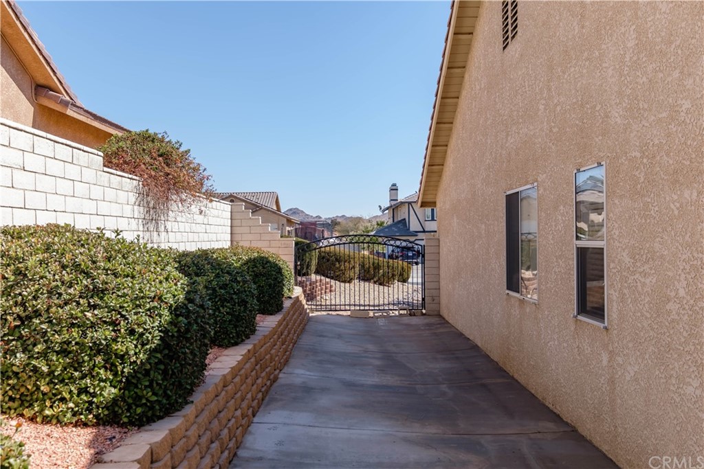 16196 Ridge View Drive Apple Valley, CA 92307 - Photo 59 of 68