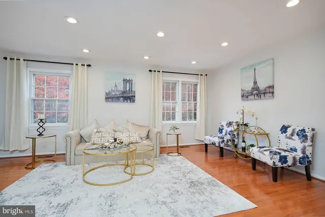 $758,000 | 10280 Arizona Circle, Unit 63, Bethesda, MD 20817