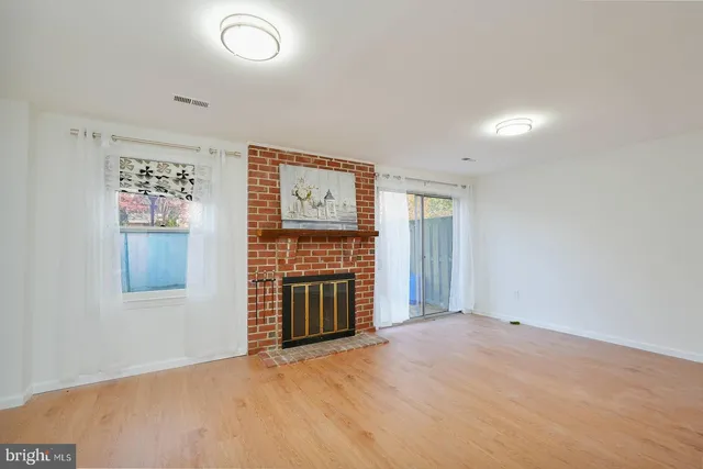 $758,000 | 10280 Arizona Circle, Unit 63, Bethesda, MD 20817